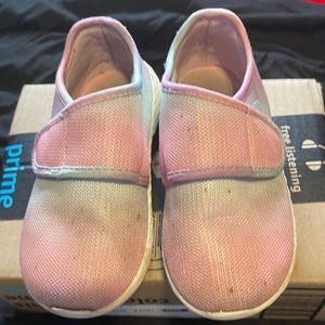 Toddler girls shoes size 11 from caters